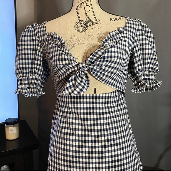 Topshop Gingham Sweetheart Dress Navy White Peek-a-Boo Tie Front Open Front - Picture 3 of 8